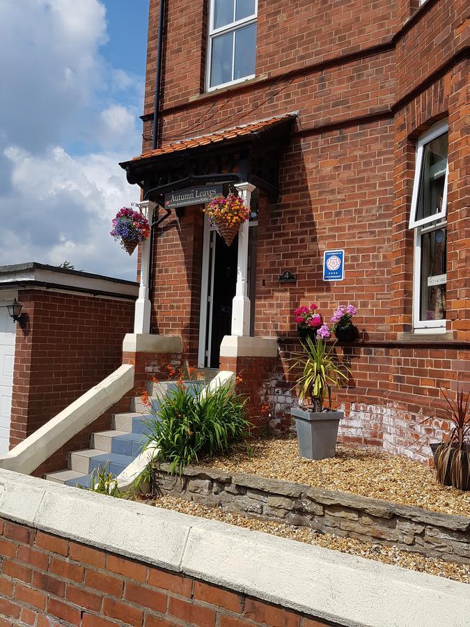Autumn Leaves Guest House Whitby Exterior foto